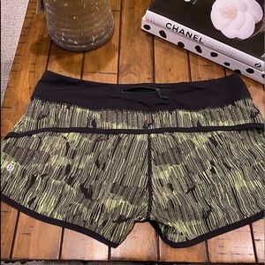 Green & Blk Lululemon Speed up Sz10